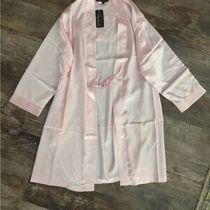 Elegant Pink Satin Robe Small